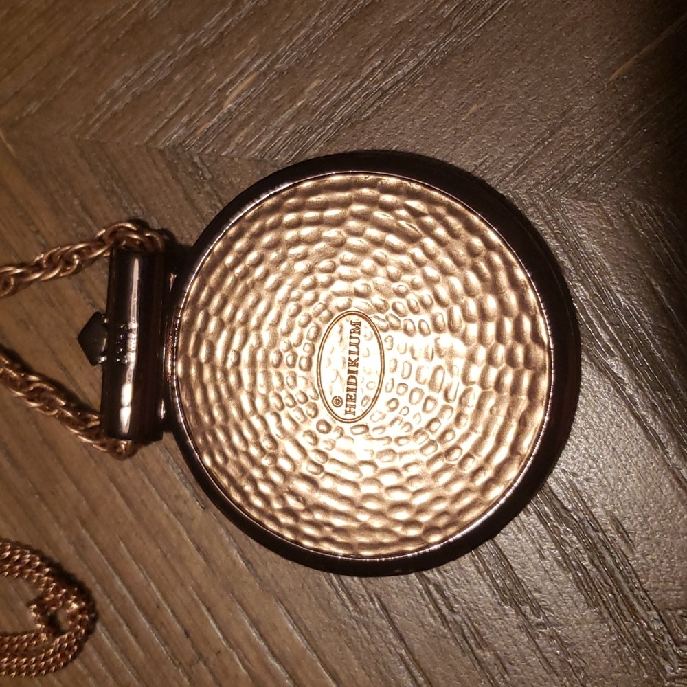 Necklace - Picture 4 of 5